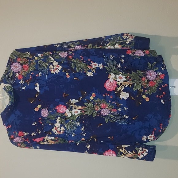 Chico's Blouse - Picture 2 of 8